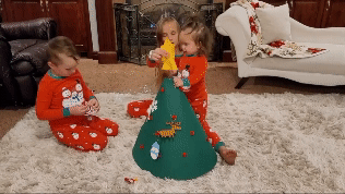 JingleJunior™ DIY Felt Christmas Tree Set for Kids (free shipping)